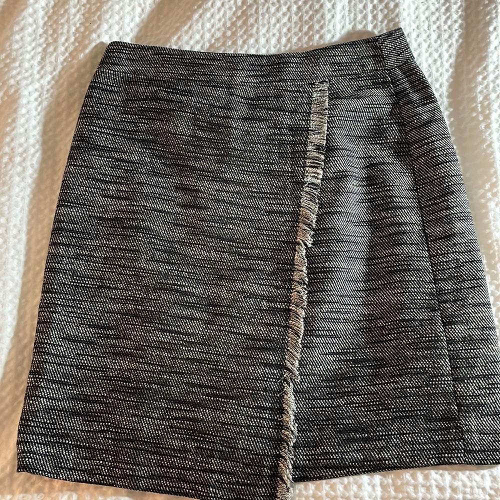 NWT Black 00P Loft skirt with faux-wrap fringe detail